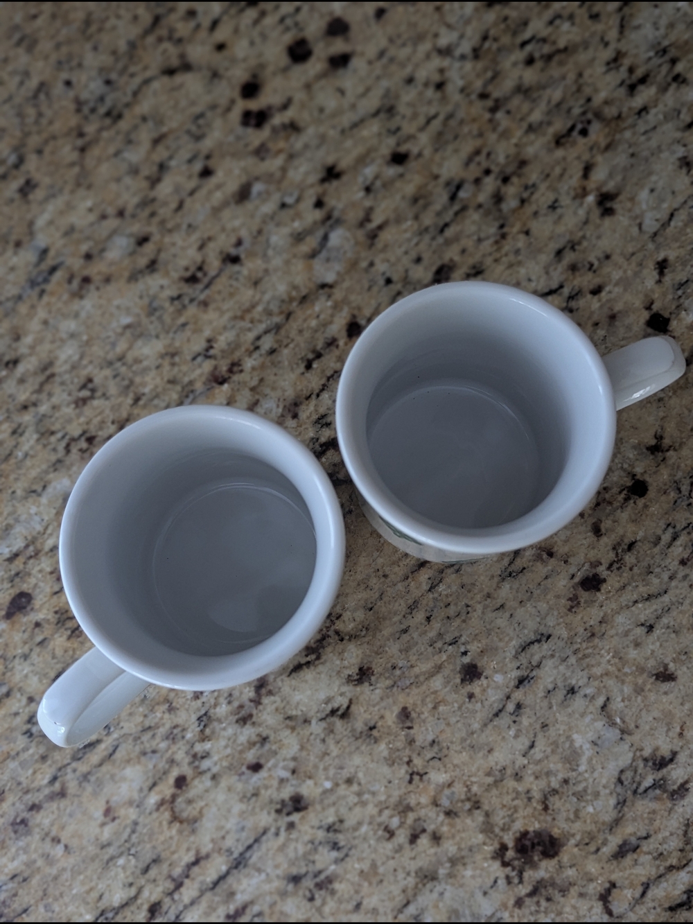 Rauschert Ceramic White Vegetable Motif Artichoke Mugs - Set of 2 - Picture 3 of 6